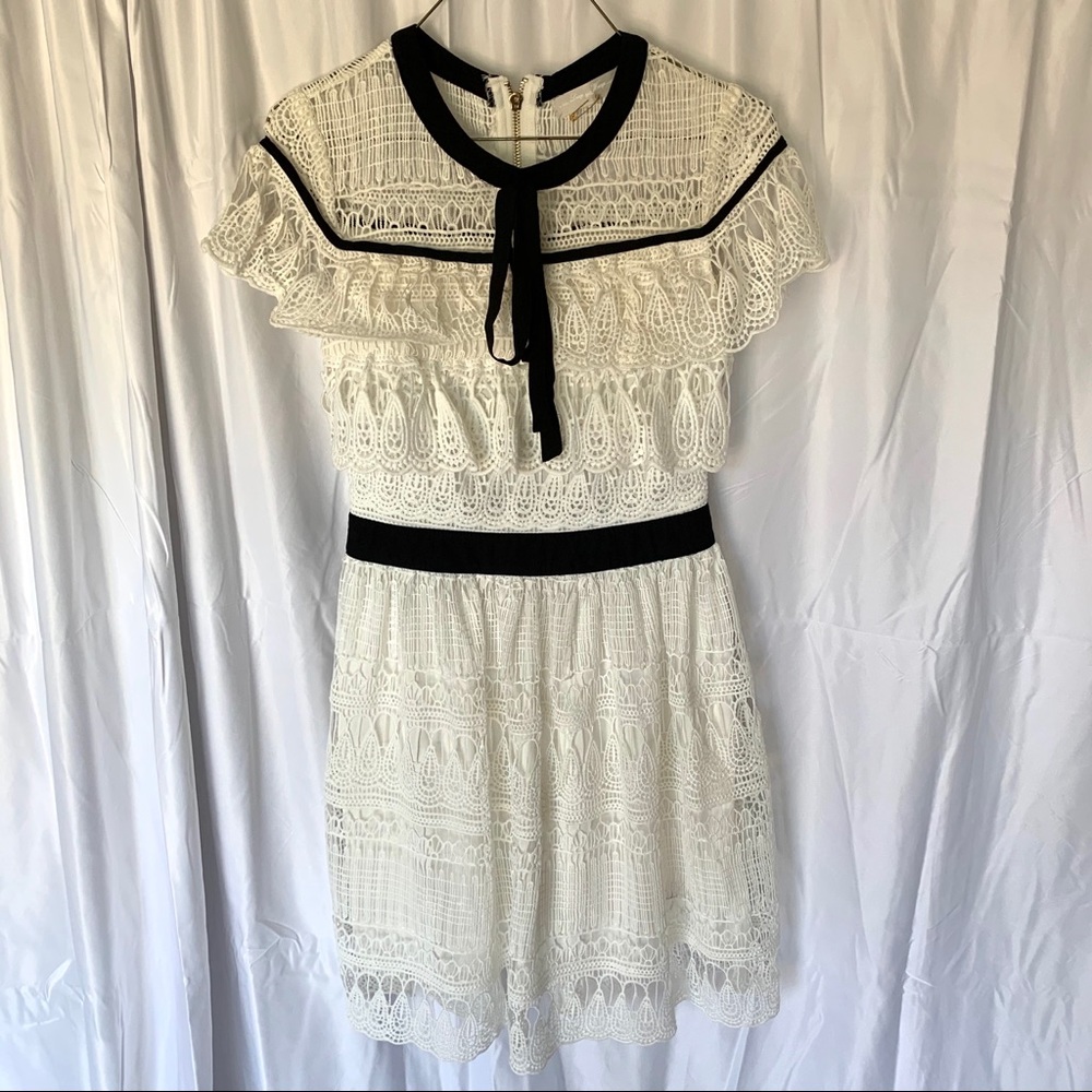 ❌SOLD❌Lucy Wang White Lace Dress Size S - Picture 5 of 11